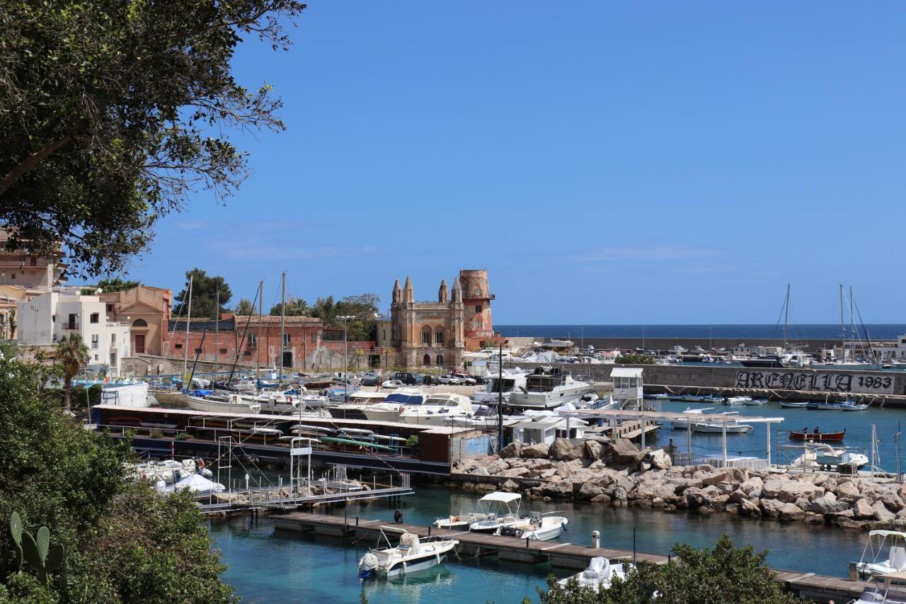 Casa De Paoli - Vista Mare Arenella, Palermo Con Parcheggio Privato Leilighet Eksteriør bilde