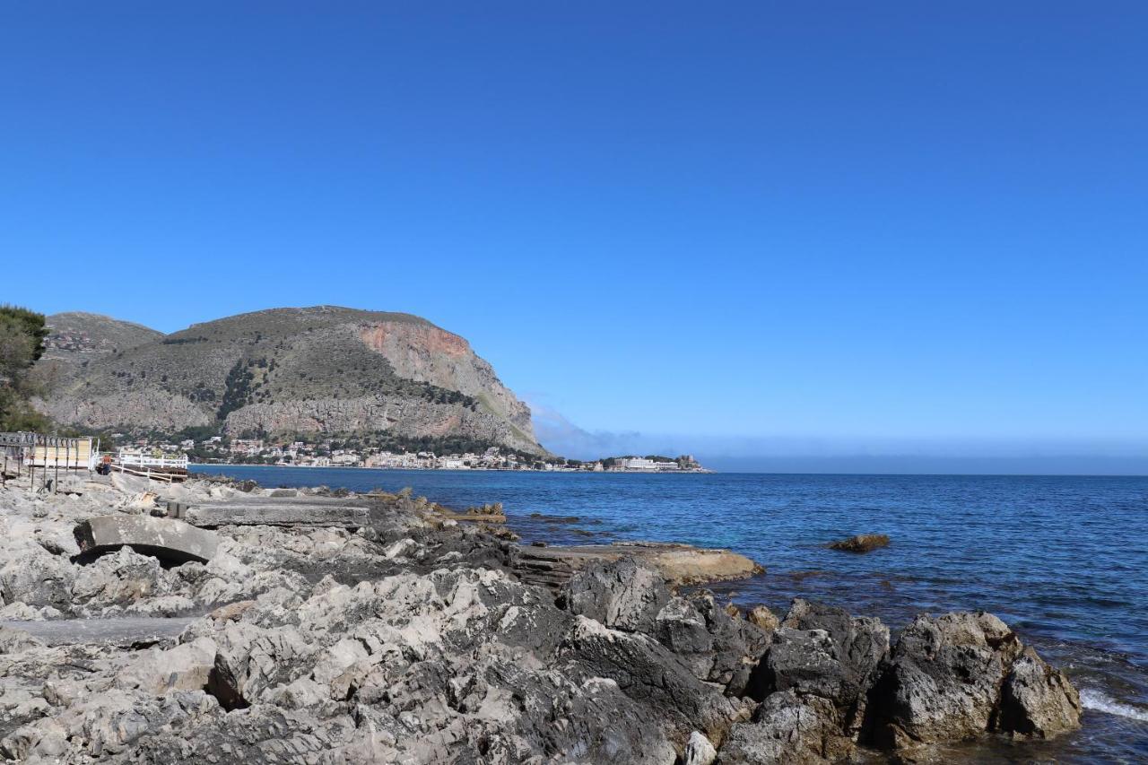 Casa De Paoli - Vista Mare Arenella, Palermo Con Parcheggio Privato Leilighet Eksteriør bilde